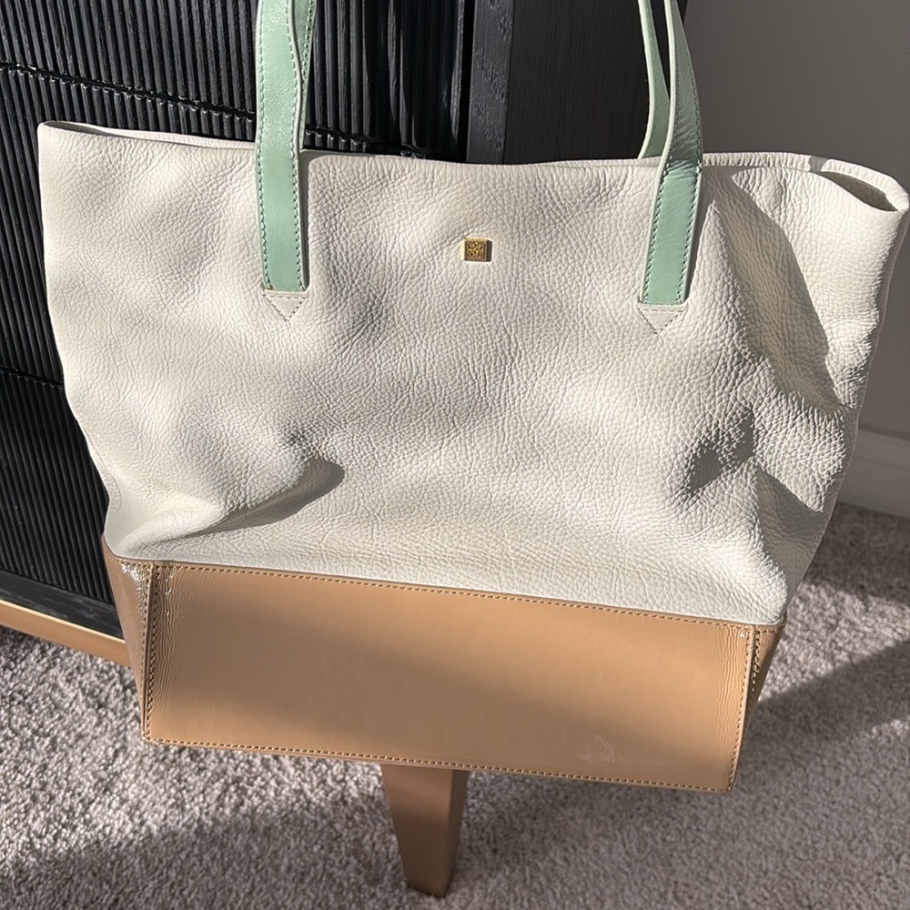 Pour La Victoire  soft leather satchel
